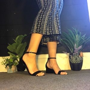 1” black heels